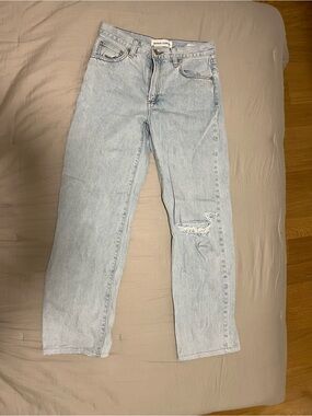 Denim Forum Light Blue Relaxed Straight Men's Jeans with Knee Rip